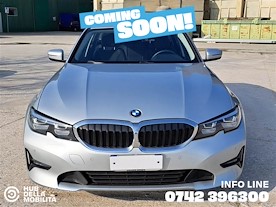 BMW 318d 48V Touring Business Advantage